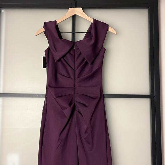 NEW XSCAPE "Adriana" Long Scuba Crepe Off the Shoulder Dress Size 6 - Picture 8 of 10